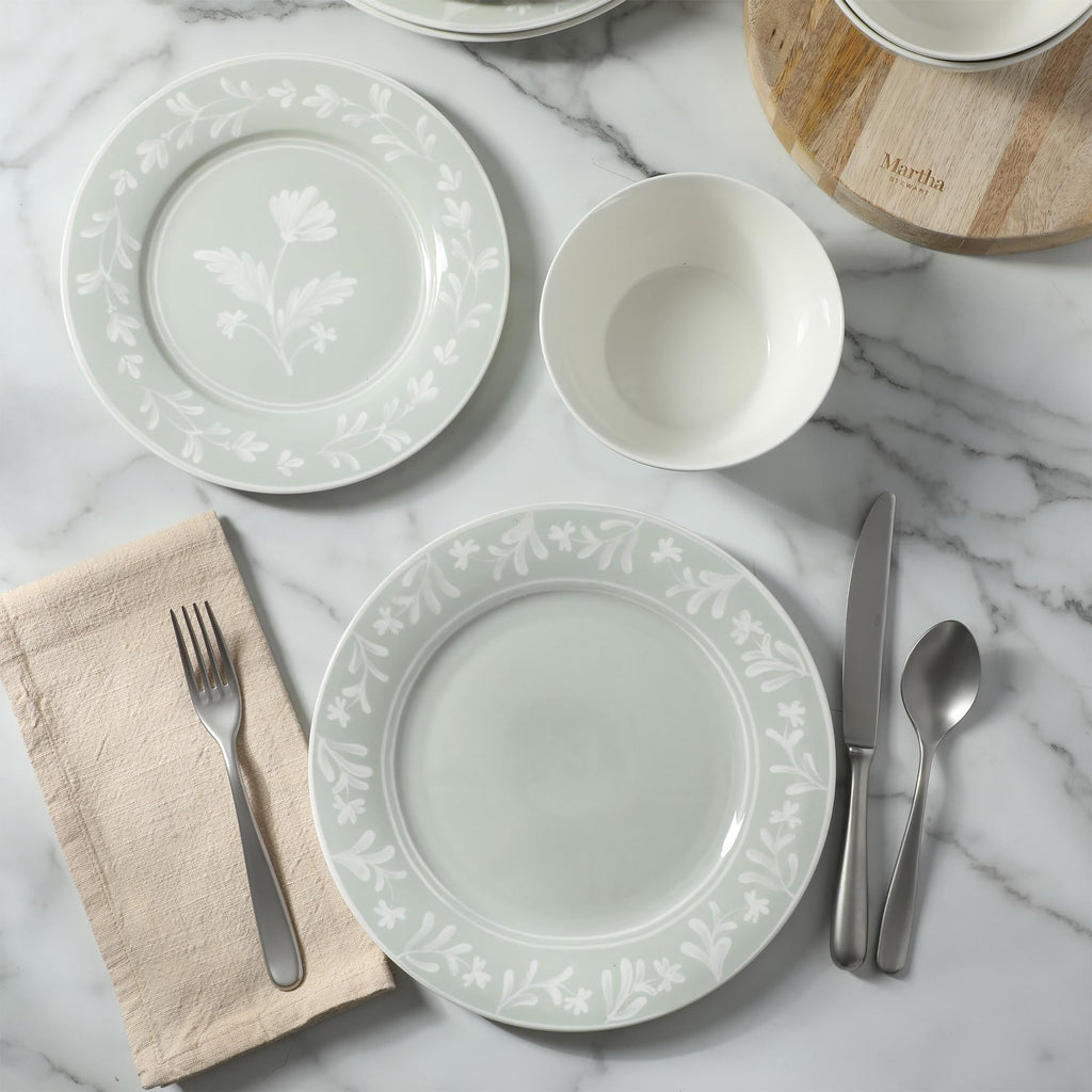 Sage Green 12-Piece Bone China Dinnerware Set P711567